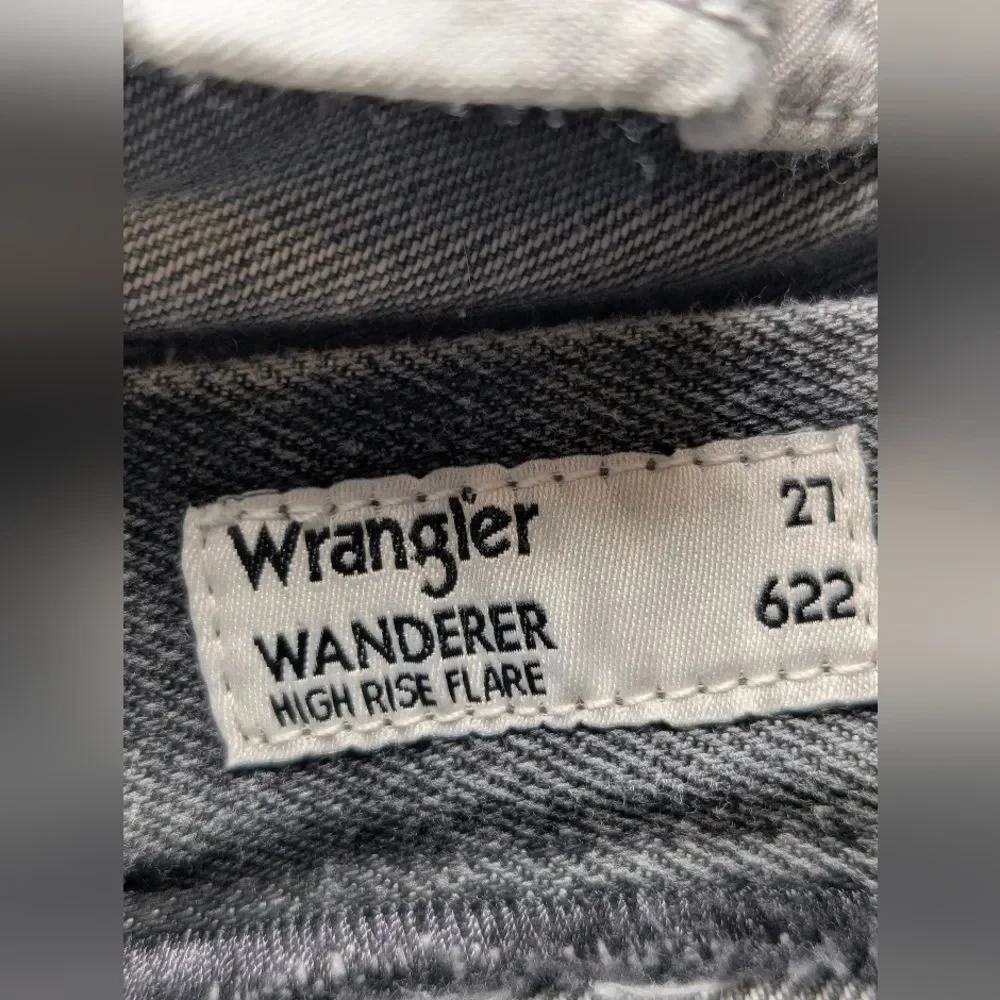 Wrangler Wanderer 622 High Rise Flare Jeans NWT 27x34 Tall Heart Patch Grey - Picture 13 of 16